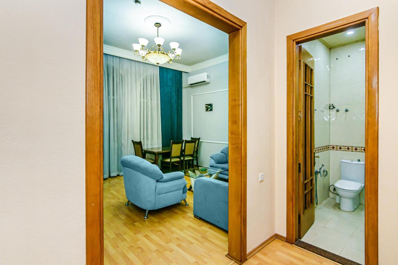 Rolls Royce Apartment Баку Екстериор снимка