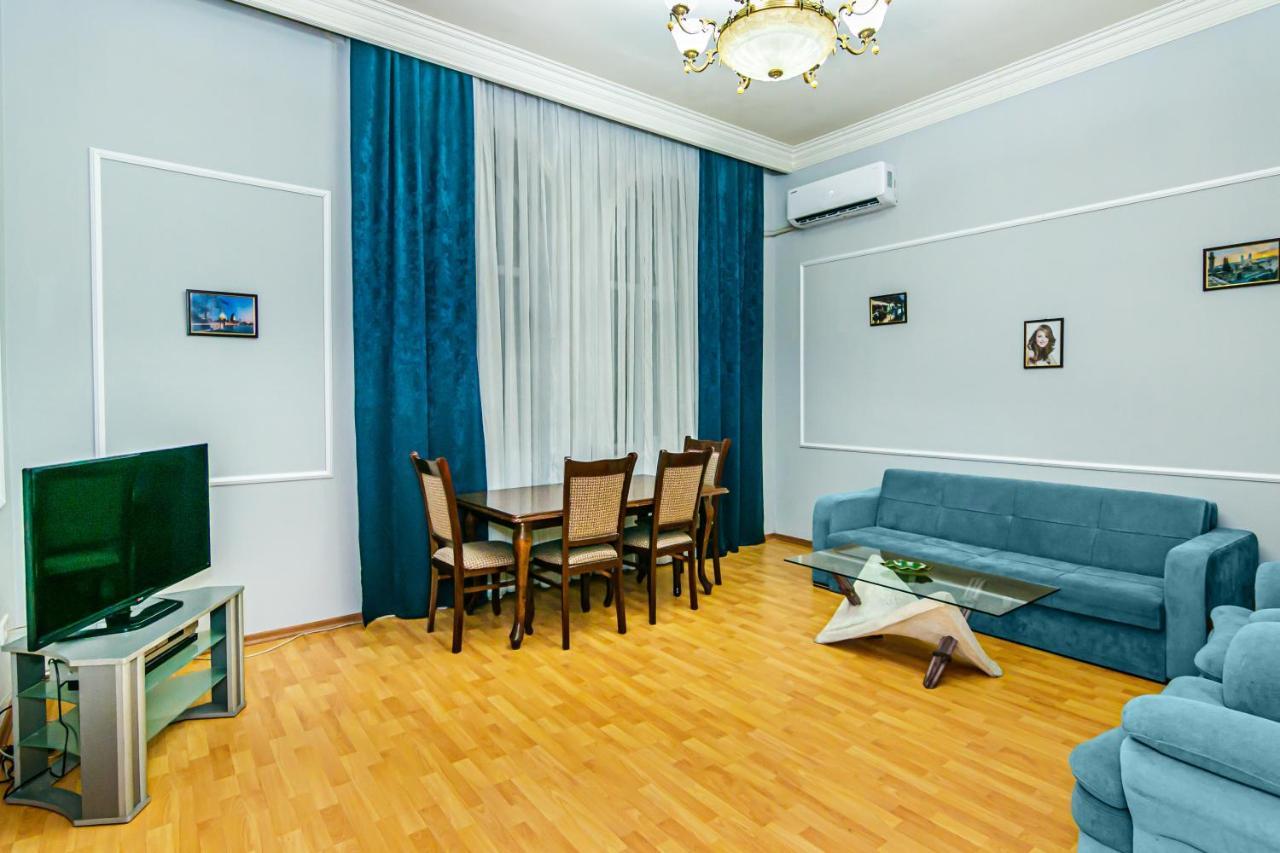 Rolls Royce Apartment Баку Екстериор снимка